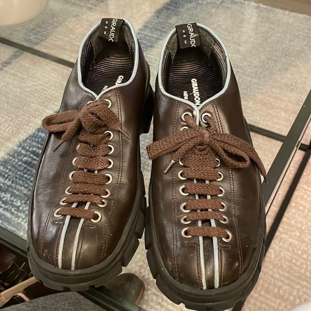 Giraudon sport tennis shoes